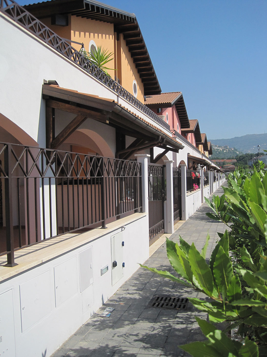 https://www.villaggioblu.it/wp-content/uploads/2019/11/Edera75_Ferentino_Gallery_esterni_5.jpg